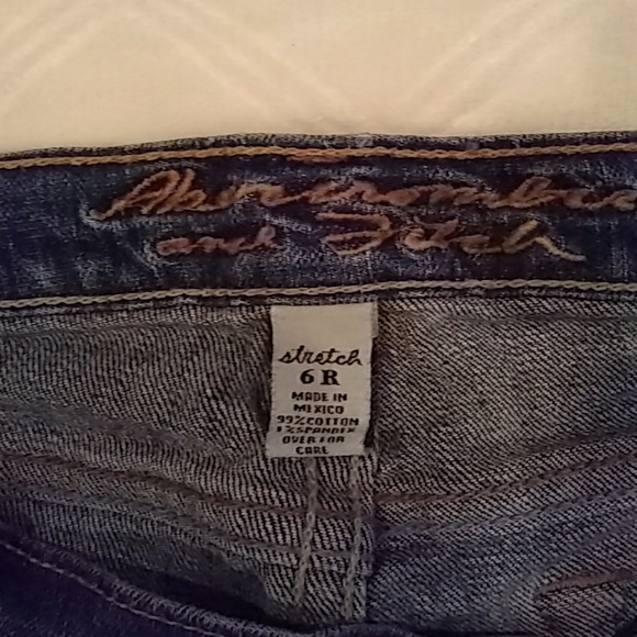 Abercrombie and Fitch stretch boot cut Jean - Picture 2 of 3